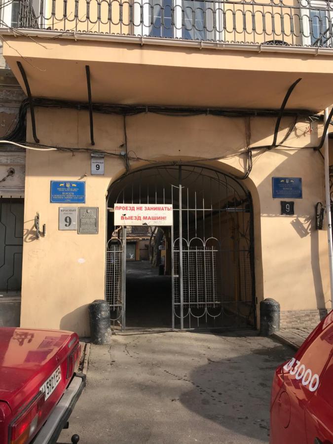 Трирівневий Лофт Із Спальнею-Укриттям Self Check-In 247 Odesa Exterior foto